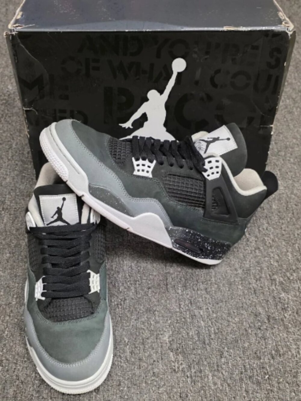 Air Jordan 4 Retro Fear 2024 Black Cool Grey